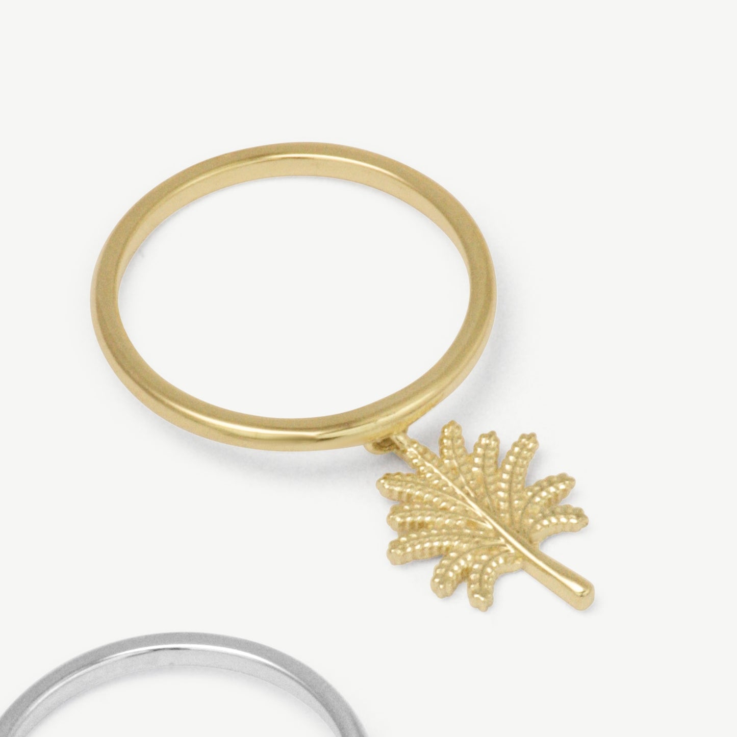 Little Dangle Palm Tree Ring - Gold