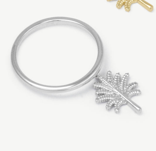 Little Dangle Palm Tree Ring - Silver