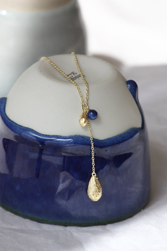 Dates Texture Drops Lariat Necklace with Lapis Lazuli