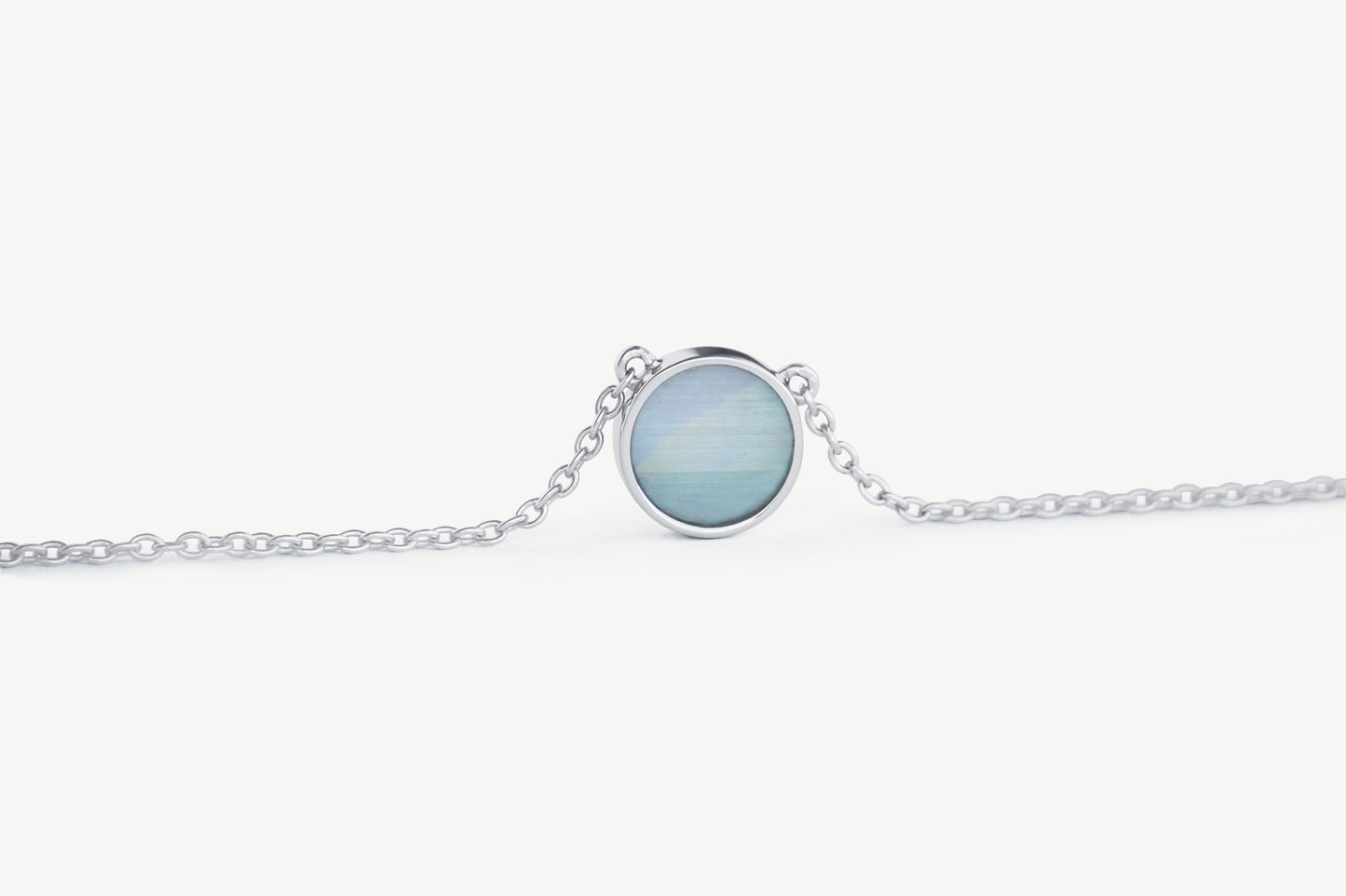 Hilal Chocker Necklace with Rainbow Moonstone