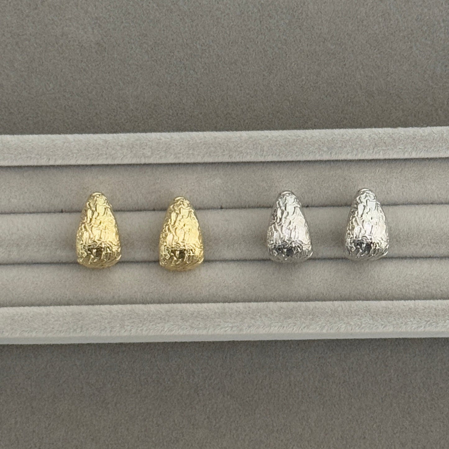 Dates Texture Drop Studs - Gold