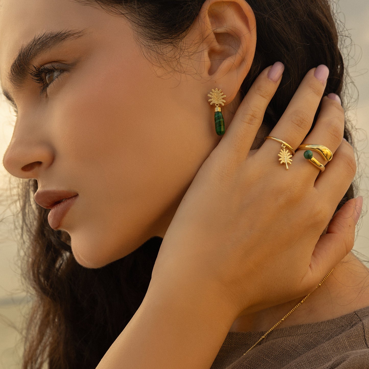 Little Dangle Palm Tree Ring - Gold