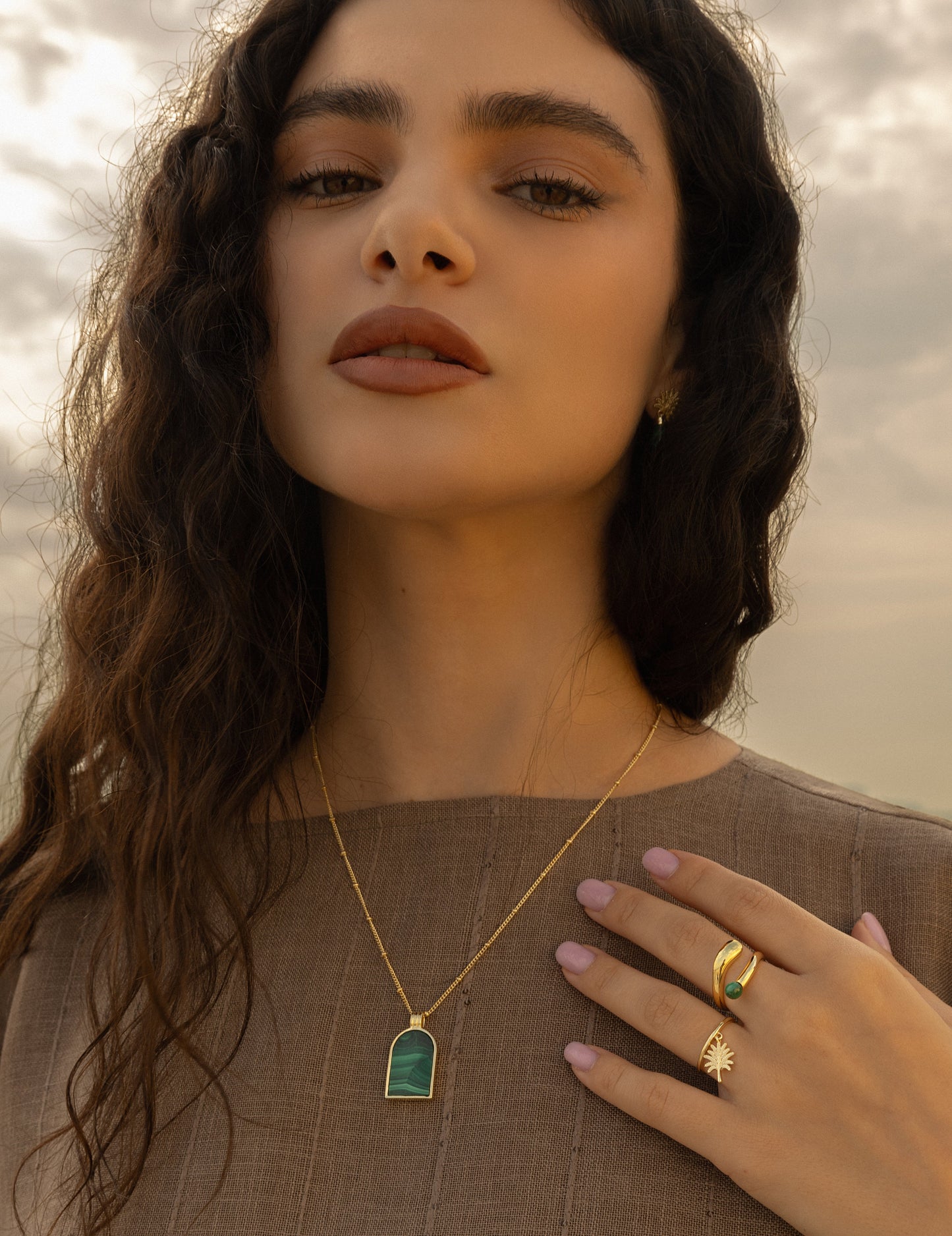 Little Dangle Palm Tree Ring - Gold