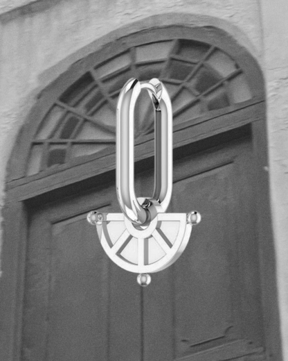  THE ENTRANCE أقراط ذا انترانس