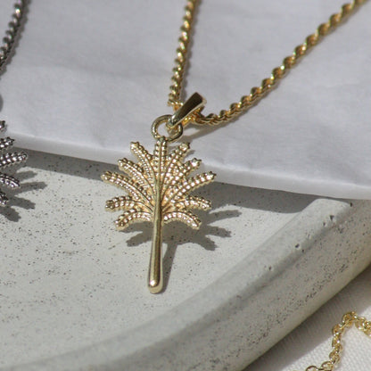Little Palm Tree on a Rope Chain Necklace - Gold